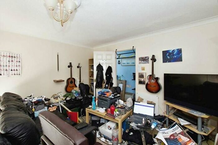 2 Bedroom Flat For Sale In Falmouth Walk, Cramlington, NE23
