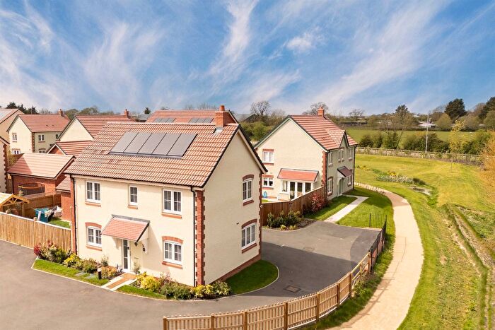 3 Bedroom Detached House For Sale In Periwinkle Gardens, Desborough, Kettering, NN14