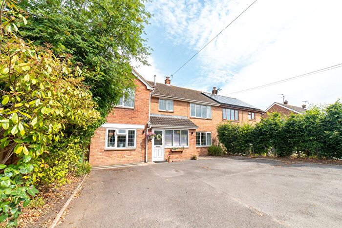 4 Bedroom Semi-Detached House For Sale In Stoke Road, Stoke Orchard, Cheltenham, GL52