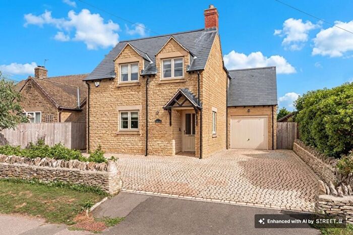 4 Bedroom Detached House For Sale In Sledges Rest, Lower End, Leafield, Witney, OX29