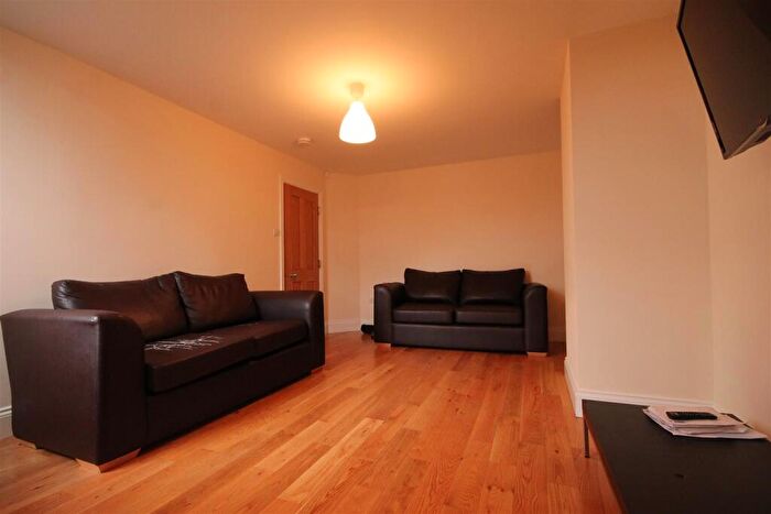 6 Bedroom Maisonette To Rent In Doncaster Road, Sandyford, NE2