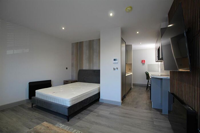 1 Bedroom Flat To Rent In Tankerville Place, Newcastle Upon Tyne, NE2