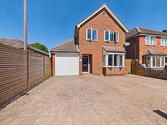 4 Bedroom Detached House For Sale In Belle Vue, Stone, Stone, Aylesbury, HP17