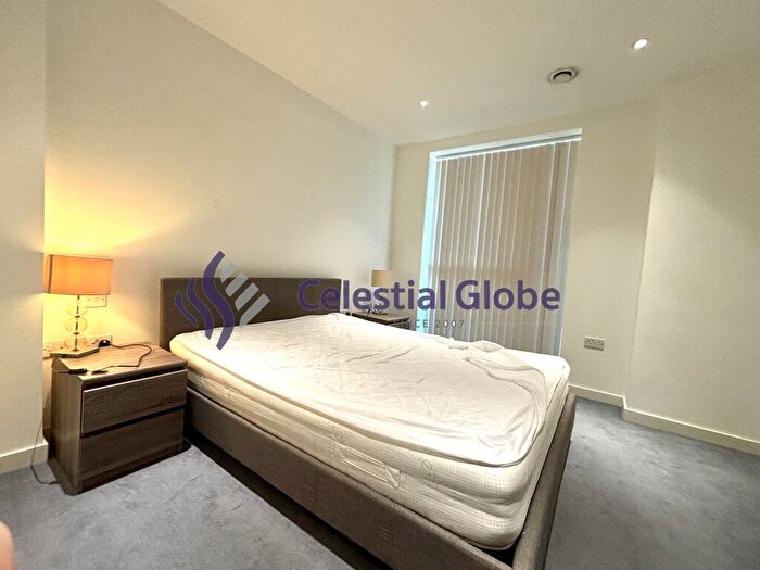 1 Bedroom Flat To Rent In Skyline Apartments, Devan Grove, London, N4