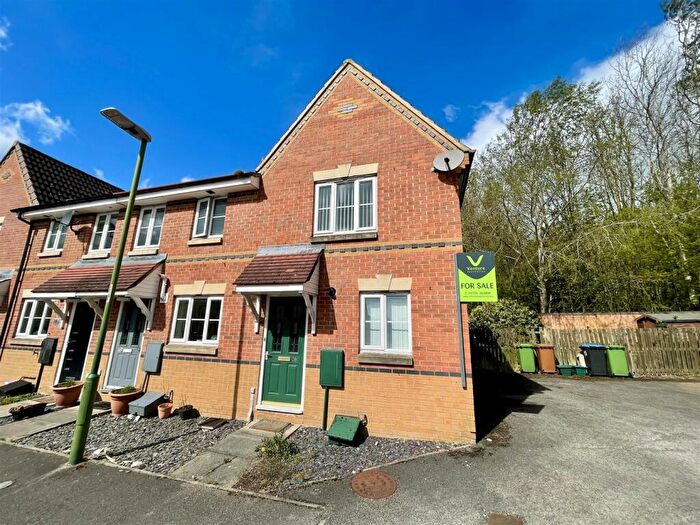 2 Bedroom End Of Terrace House For Sale In Lancelot Close, Newton Aycliffe, DL5