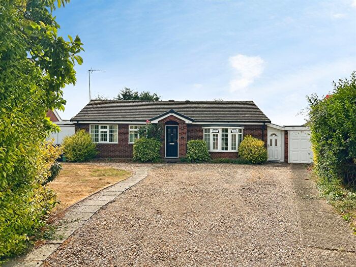 3 Bedroom Detached House For Sale In Dovehouse Drive, Wellesbourne, Warwick, CV35