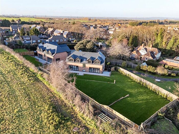 4 Bedroom Detached House For Sale In School Lane, Higham, Kent, ME3