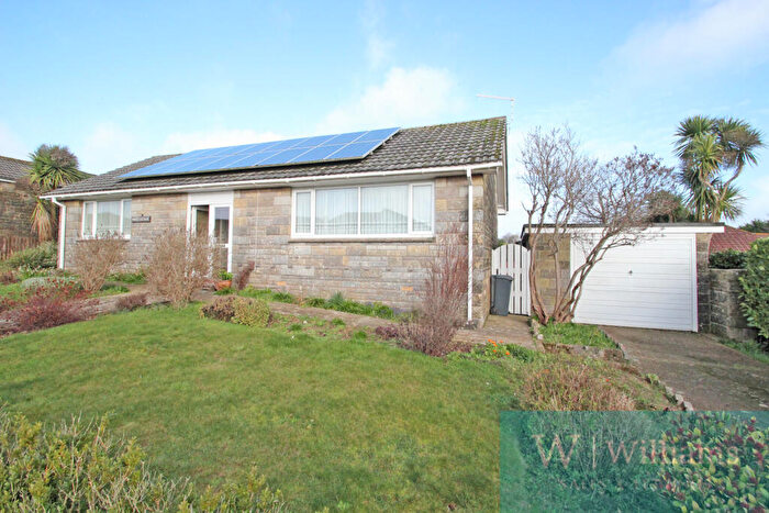 2 Bedroom Detached Bungalow For Sale In Footways, Wootton Bridge, PO33