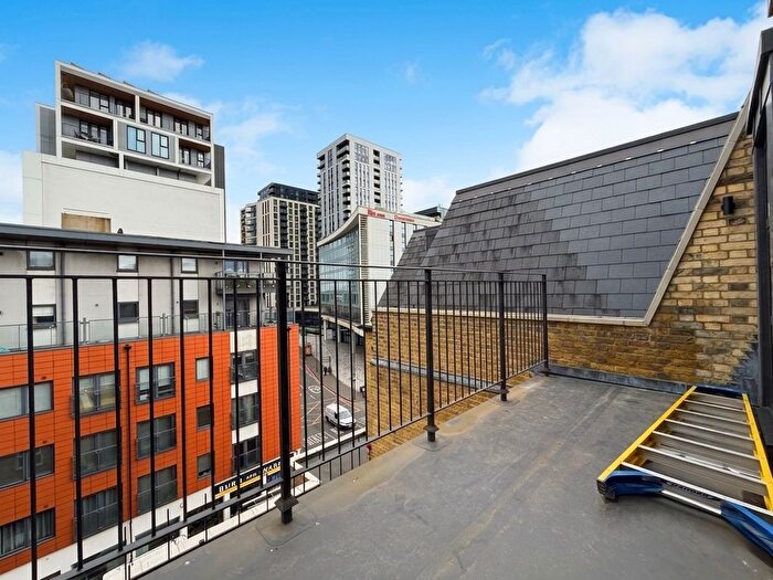 1 Bedroom Flat To Rent In Sutton Court Road, Sutton, SM1