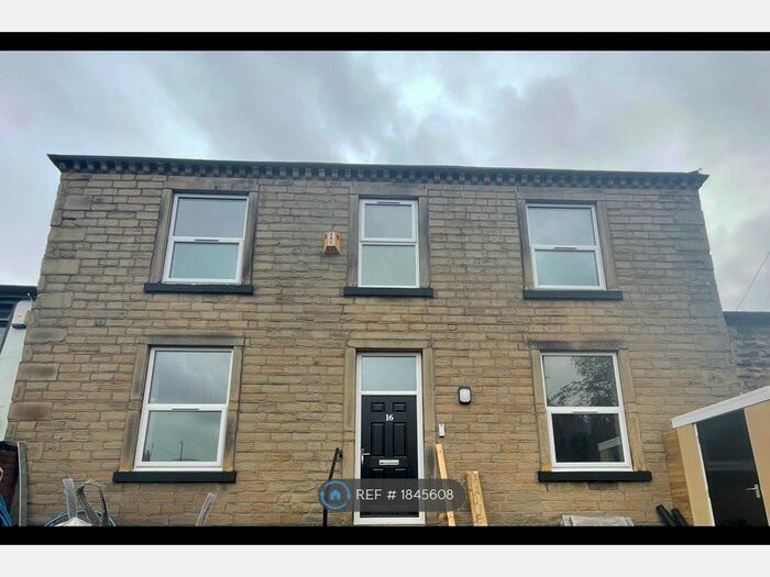 1 Bedroom Flat To Rent In Oldfield Lane, Heckmondwike, WF16