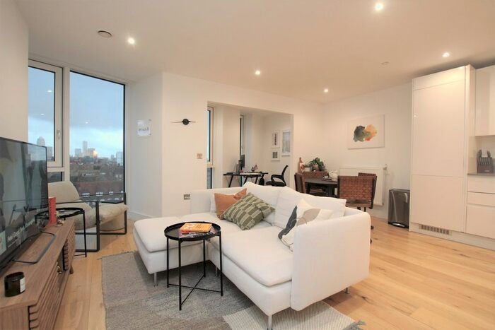 1 Bedroom Flat To Rent In City West Tower, High Street, Stratford, London, E15