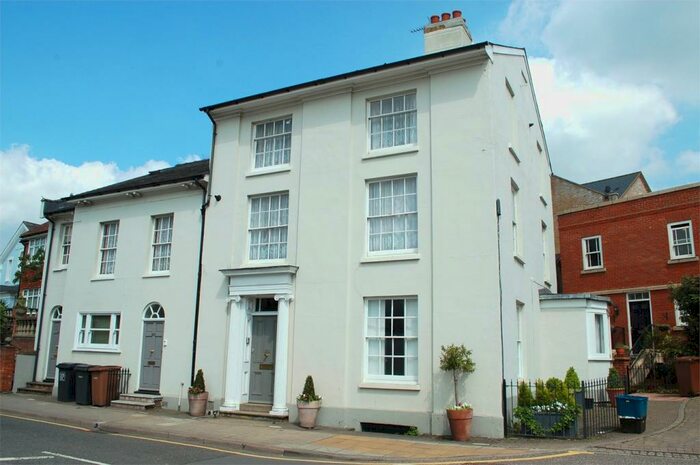 7 Bedroom Semi-Detached House To Rent In Queen Street, Hitchin, SG4