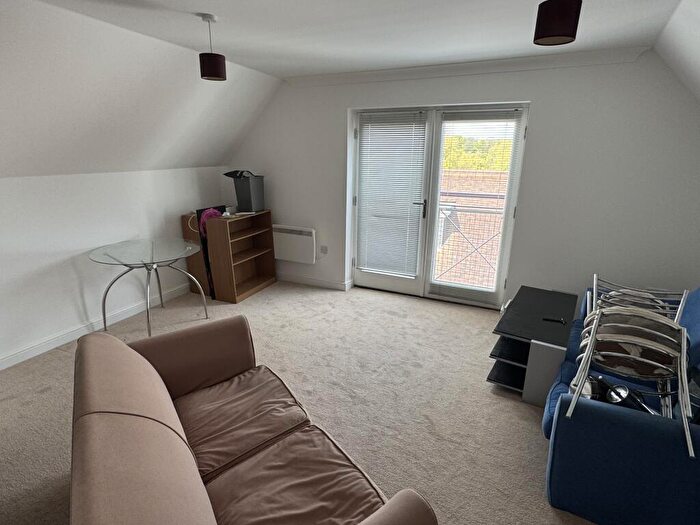 1 Bedroom Flat To Rent In Creine Mill Lane North, Canterbury, CT1