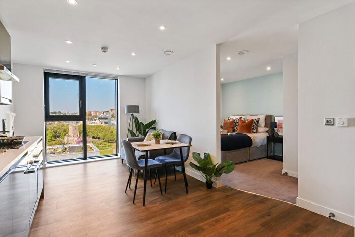 Studio To Rent In Castle Park View, Castle Street, Bristol, Bristol, BS2