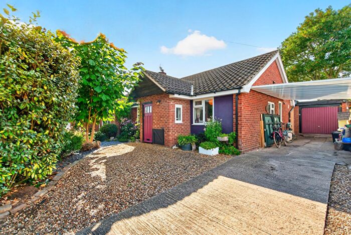 2 Bedroom Bungalow For Sale In Willow Way, Ludham, Great Yarmouth, Norfolk, NR29