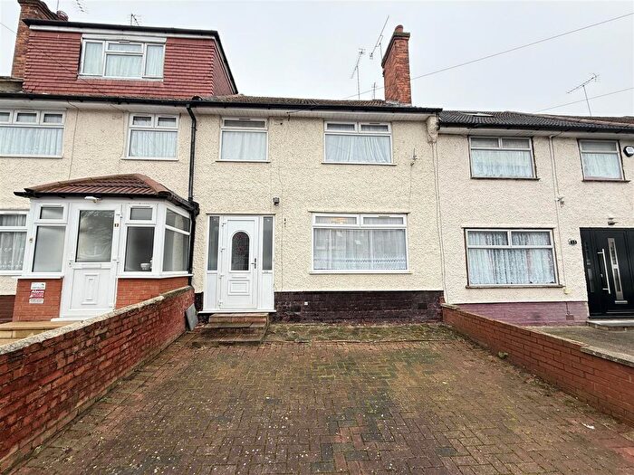 4 Bedroom Terraced House To Rent In Review Road, London, NW2