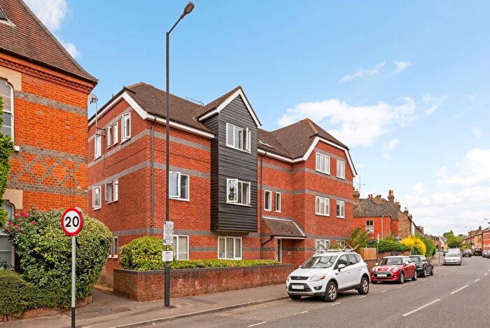 2 Bedroom Flat To Rent In Frances Road, Windsor, SL4