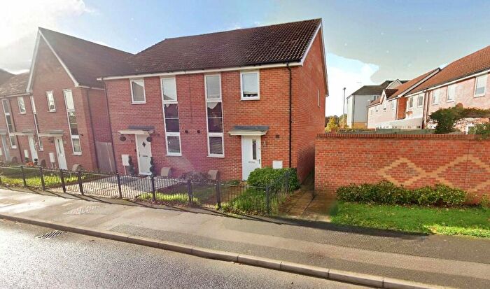 3 Bedroom Semi-Detached House To Rent In Jacinth Drive, Sittingbourne, Kent, ME10