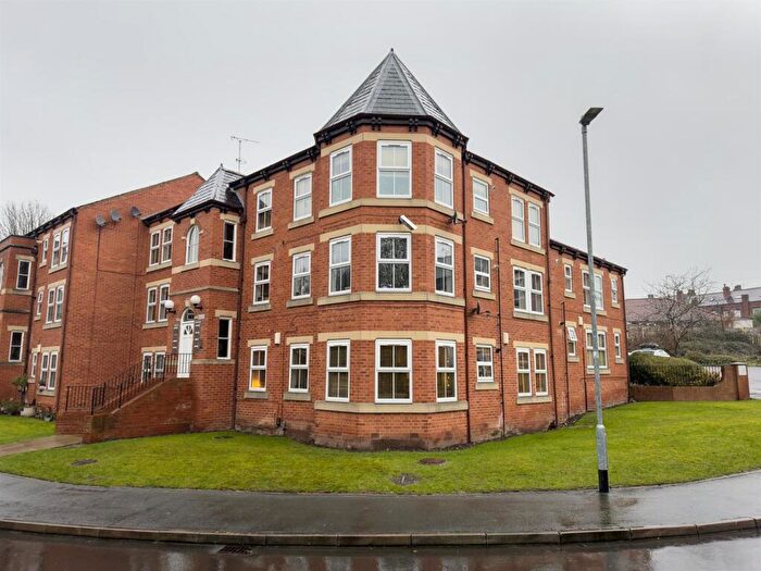 2 Bedroom Apartment For Sale In Bridgewater Court, Grove Lane, Meanwood, Leeds., LS6