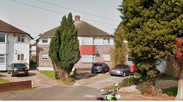 2 Bedroom Maisonette To Rent In Elmcroft Close, Feltham, TW14