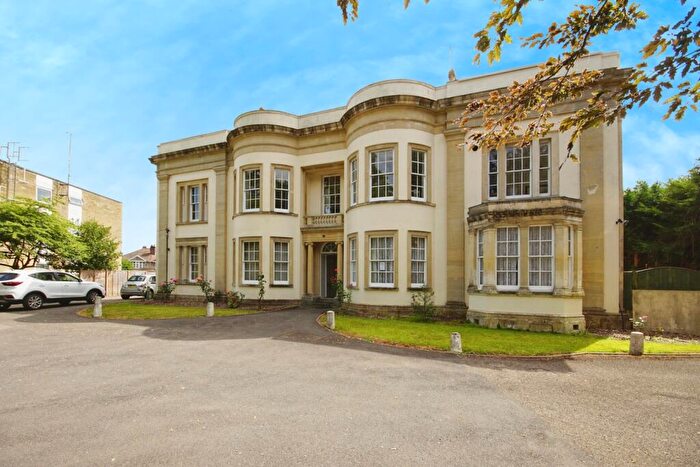1 Bedroom Flat For Sale In Cleeve Wood Road, Downend, Bristol, BS16