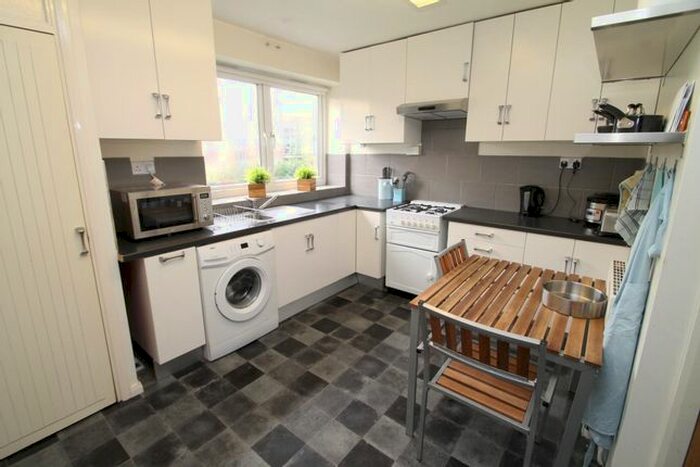 3 Bedroom Terraced House To Rent In Marlborough Grange, Leeds, LS1