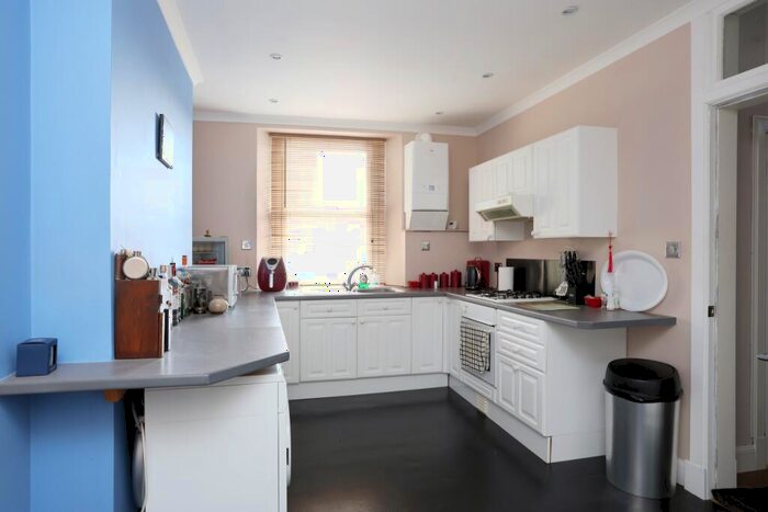1 Bedroom Flat For Sale In High Street, Kirkcaldy, KY1