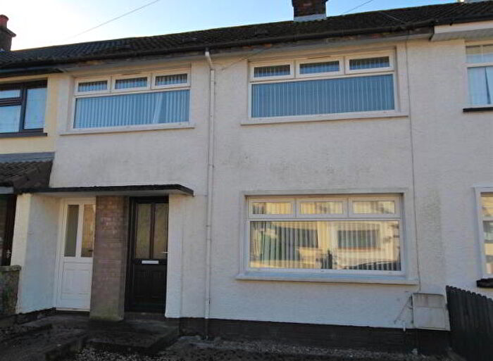 3 Bedroom Mid Terraced House For Sale In Fairway, Larne, BT40