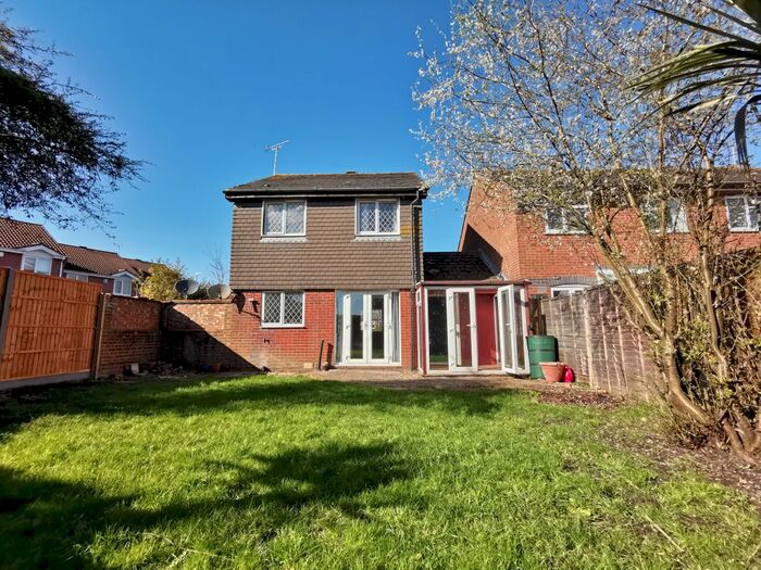 3 Bedroom Property To Rent In Ripley Road, Willesborough, Ashford, TN24