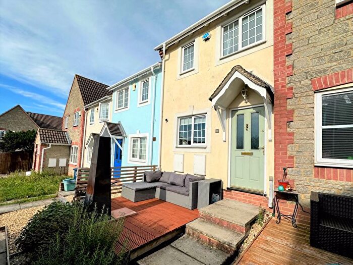 2 Bedroom Terraced House For Sale In Aspen Square, Oxford, OX4