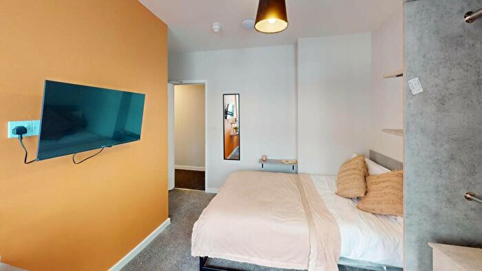 4 Bedroom House To Rent In Fitzhardinge House, Tailors Court, Bristol, BS1