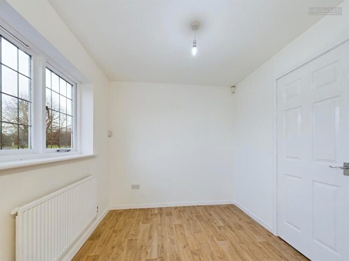 3 Bedroom End Of Terrace House For Sale In Rothwell Way, Peterborough, PE2