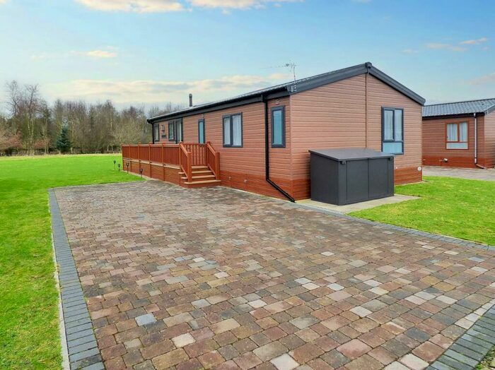 3 Bedroom Park Home For Sale In Gallaber Park, Long Preston, Skipton, BD23