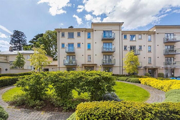 2 Bedroom Flat To Rent In Humphris Place, Cheltenham, GL53