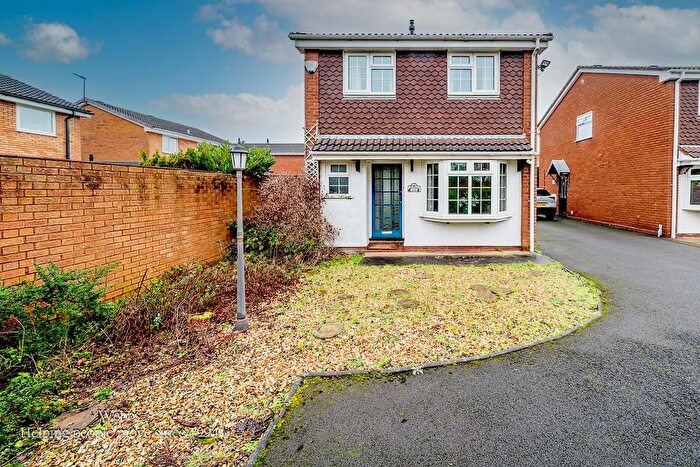 3 Bedroom Detached House For Sale In Sherringham Drive, Essington, Wolverhampton, WV11