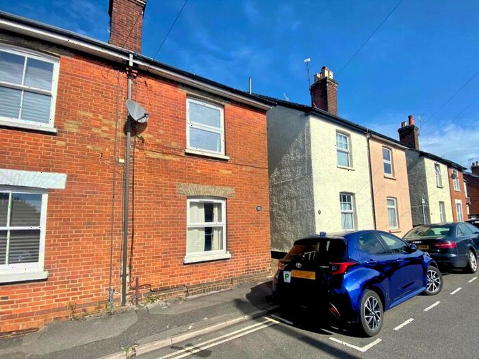 2 Bedroom Semi-Detached House To Rent In Onslow Road, Guildford, Surrey, GU1
