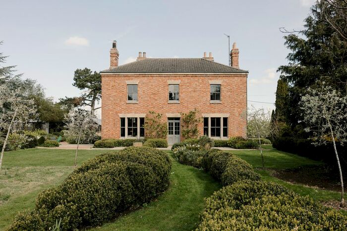 5 Bedroom Detached House For Sale In Silk Willoughby, Sleaford, Lincolnshire, NG34