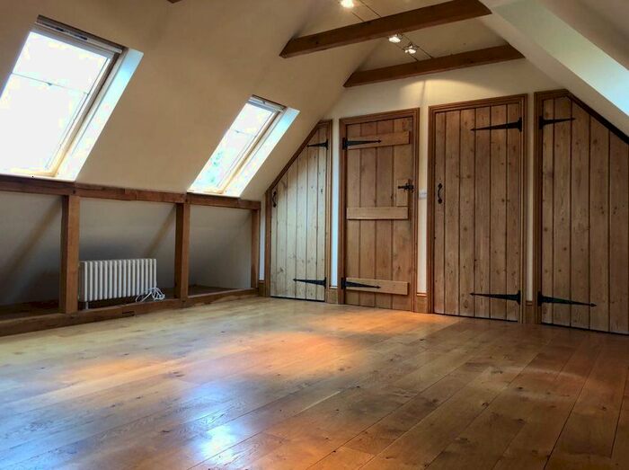 2 Bedroom Flat To Rent In Pilgrims Way West, Otford, Kent TN14