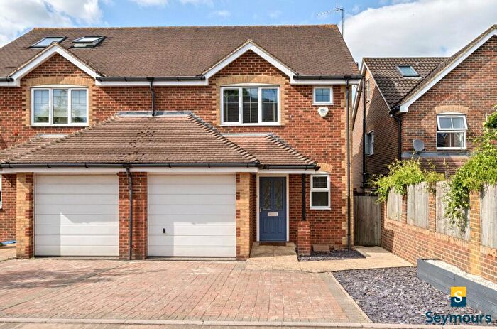 3 Bedroom Semi-Detached House For Sale In St. Thomas Close, Chilworth, Guildford, Surrey, GU4