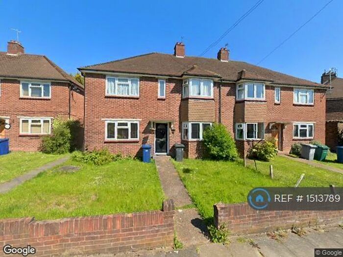 2 Bedroom Maisonette To Rent In Fordham Close, Barnet, EN4