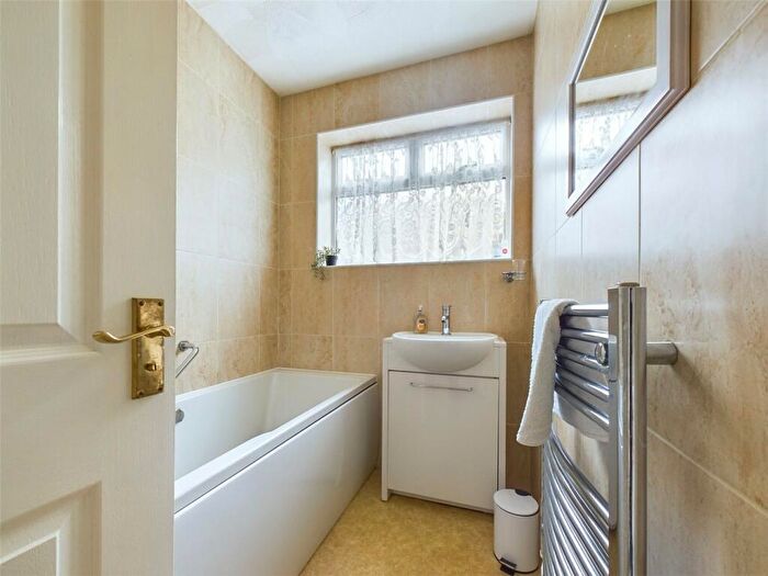 3 Bedroom Bungalow For Sale In School Road, Thorney Hill, Bransgore, Christchurch, BH23