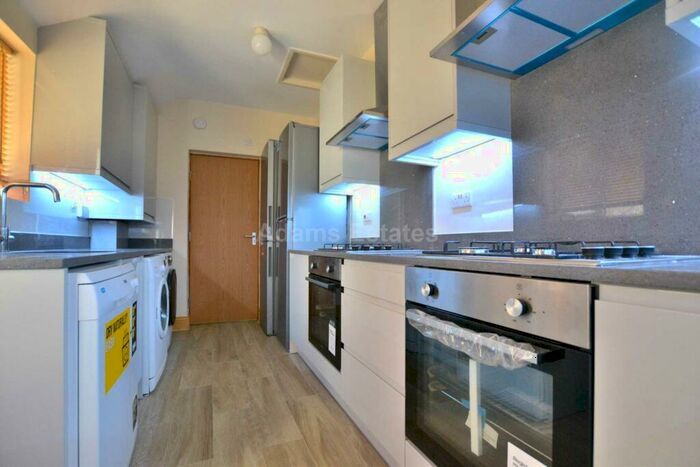 7 Bedroom Terraced House To Rent In Southampton Street, Reading, RG1