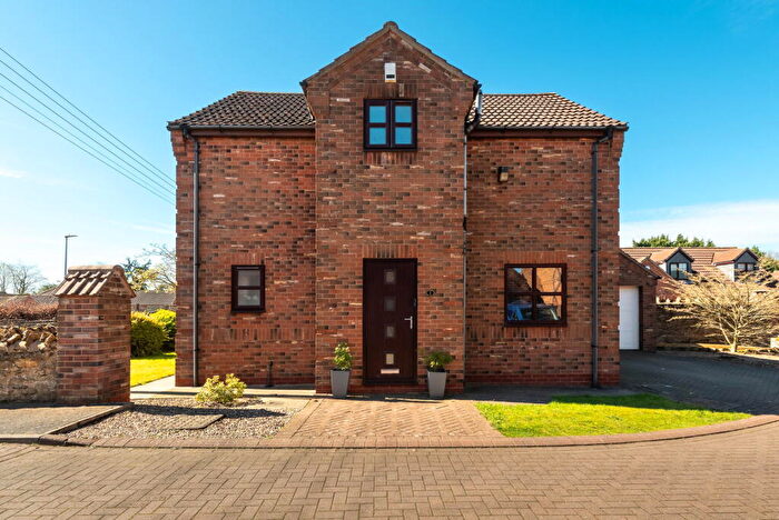 3 Bedroom Detached House For Sale In The Steadings, Flixborough, Scunthorpe, DN15