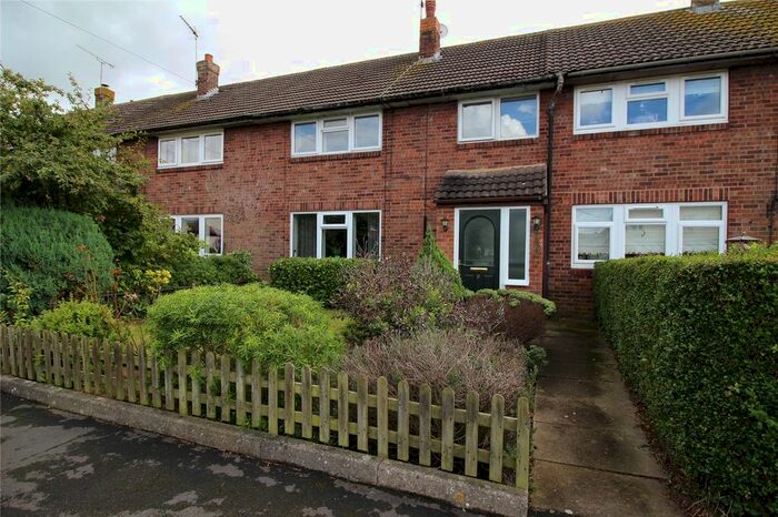 3 Bedroom Terraced House For Sale In College Road, Willoughby, Warwickshire, CV23