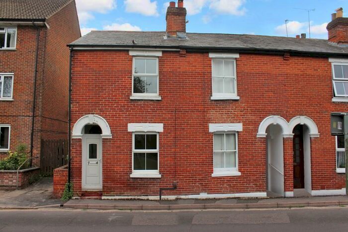 2 Bedroom End Of Terrace House To Rent In Water Lane, Winchester, SO23