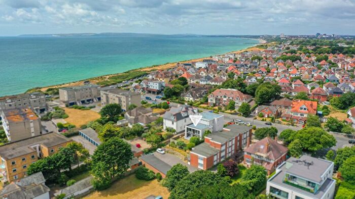 2 Bedroom Apartment To Rent In Stourwood Avenue, Bournemouth, BH6