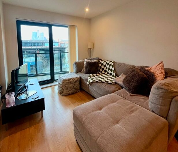 2 Bedroom Flat To Rent In Brewery Wharf, Leeds, LS10
