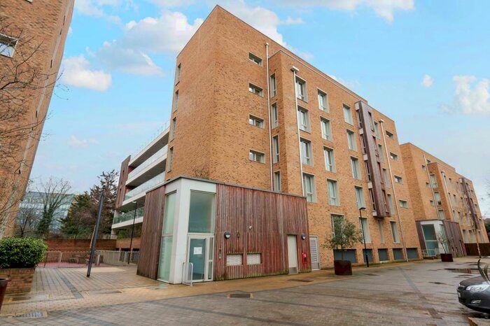 2 Bedroom Apartment To Rent In Maidenhead, Berkshire, SL6
