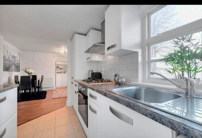 2 Bedroom Flat To Rent In Barking Road, London, E13
