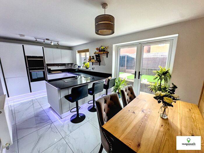 3 Bedroom Detached House For Sale In Scunthorpe, Lakeside, Plover Way, DN16
